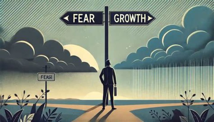 Die Fearless: A Guide To Overcoming Fear And Living A More Courageous Life