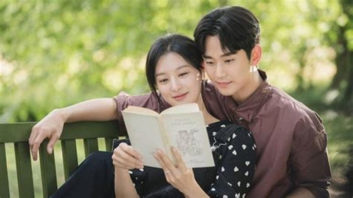 Kim Ji Won's Engagement: A New Chapter In Her Life
