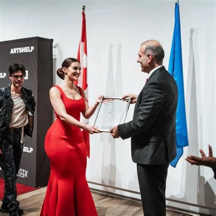 Sophie Brussaux's Boyfriend: Unveiling The Mystery Behind The Artista's Romantic Life